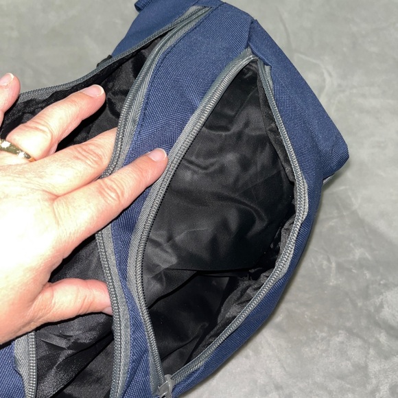 DISNEY CRUISE LINE CASTAWAY CLUB Backpack Shoulder Cross Body Tote Bag - Picture 7 of 9